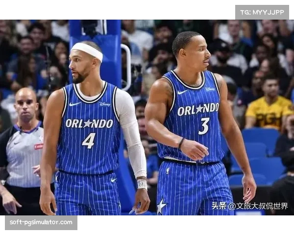 魔术小瓦格纳突破分球,富尔茨接球中距离跳投稳稳命中 魔术小瓦格纳突破分球,富尔茨接球中距离跳投稳稳命中